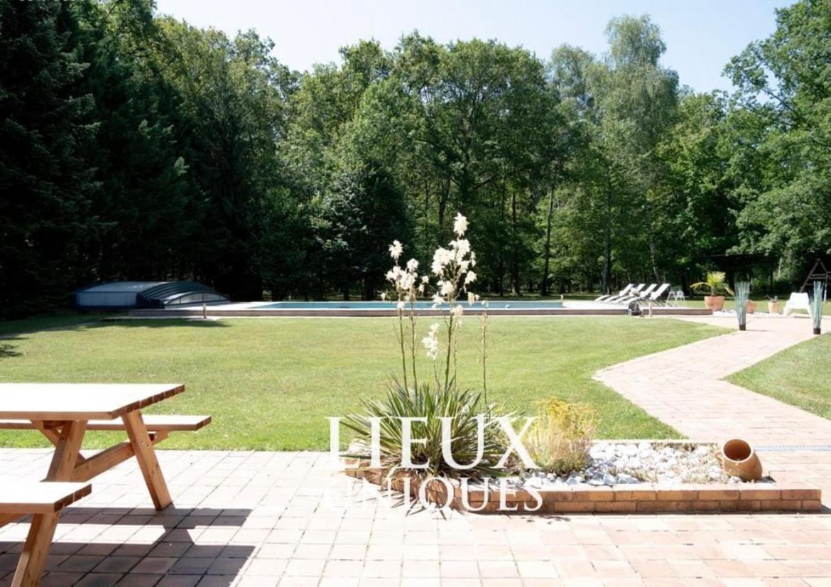 Magnifique Villa Avec Piscine En Sologne Vouzeron Exterior foto
